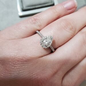 Stunning Silver Teardrop Ring